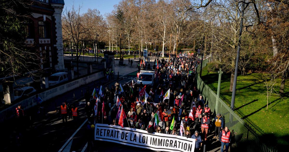FRANCE-POLITICS-IMMIGRATION-SOCIAL-DEMO